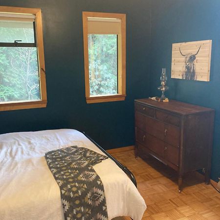 Forest Haven Hideaway Roberts Creek Buitenkant foto